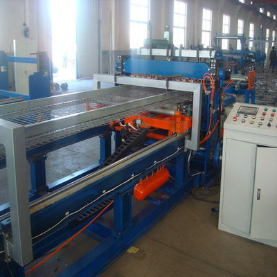 Máy hàn tự động thép cuộn 70 lần / phút, Máy sản xuất lưới dây Huayang